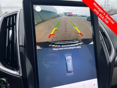 2022 Ford Edge Titanium