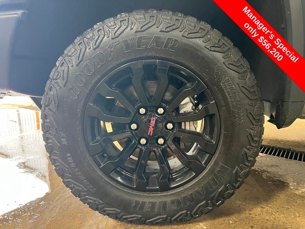 2023 GMC Sierra 1500 AT4X