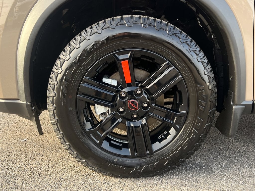 2025 Nissan Rogue Rock Creek