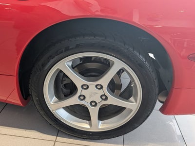 2004 Chevrolet Corvette Base
