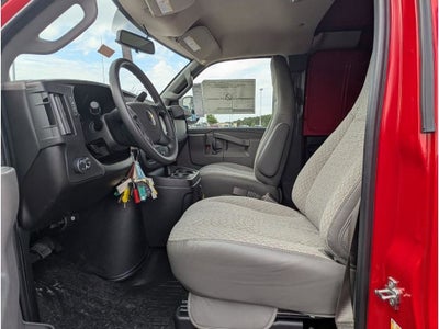 2025 Chevrolet Express Cargo WT