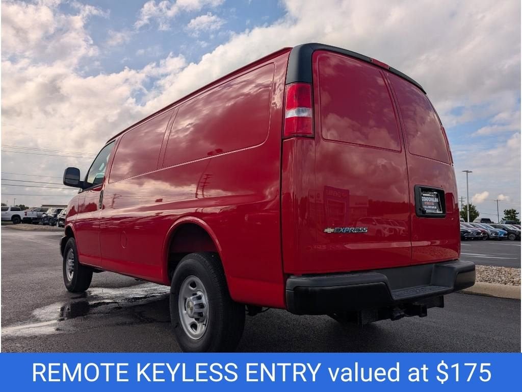2025 Chevrolet Express Cargo WT
