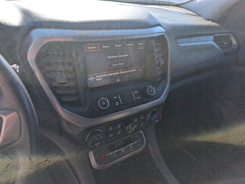 2022 GMC Acadia AT4