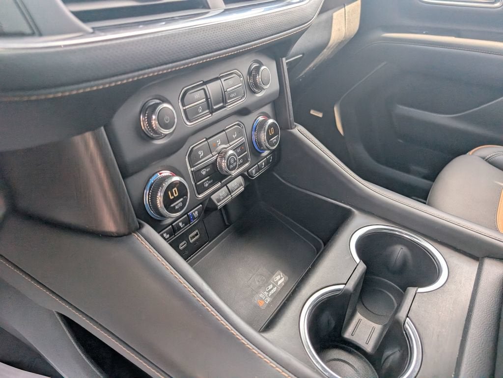2024 GMC Yukon XL AT4