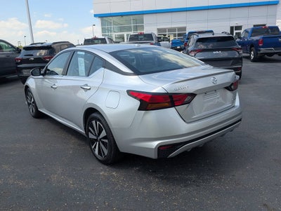 2021 Nissan Altima 2.5 SV