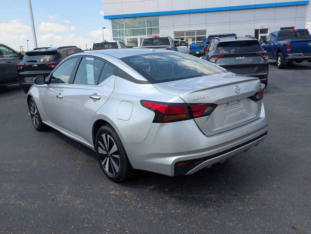 2021 Nissan Altima 2.5 SV