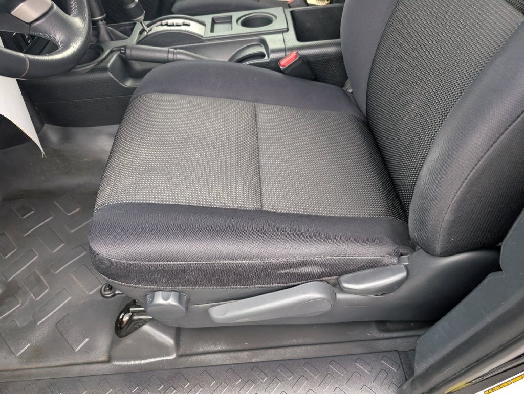 2014 Toyota FJ Cruiser Base