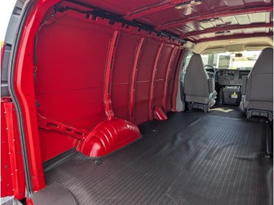 2025 Chevrolet Express Cargo WT