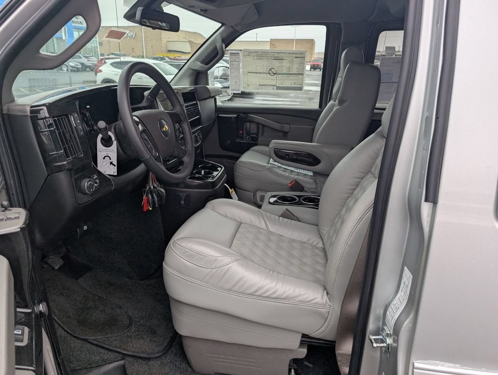 2026 Chevrolet Express Cargo WT