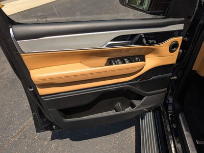 2022 Jeep Grand Wagoneer Series III