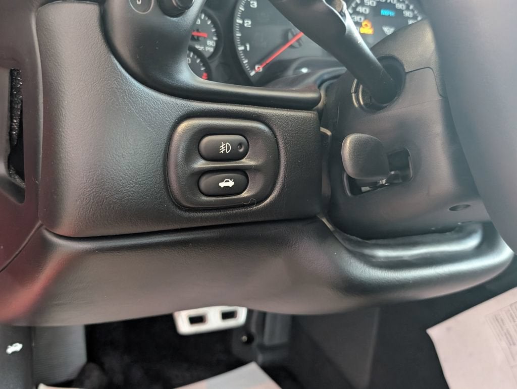 2004 Chevrolet Corvette Base