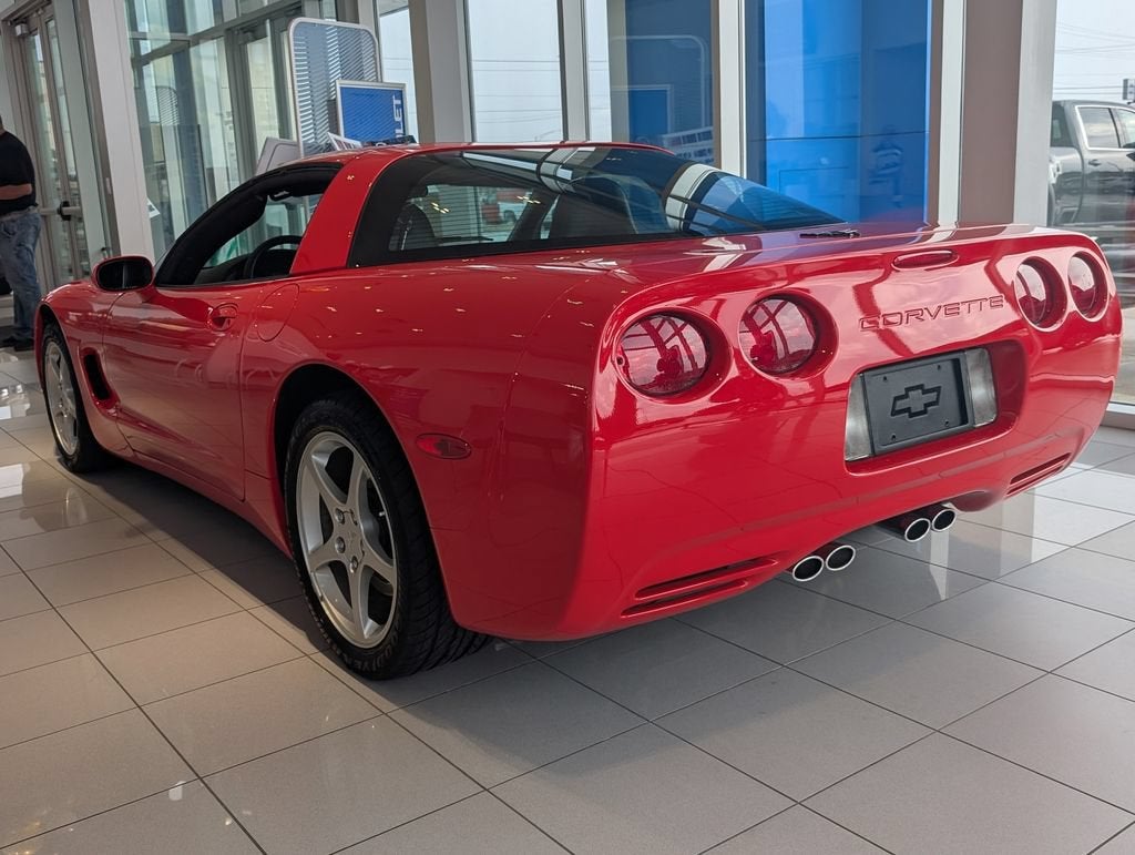 2004 Chevrolet Corvette Base