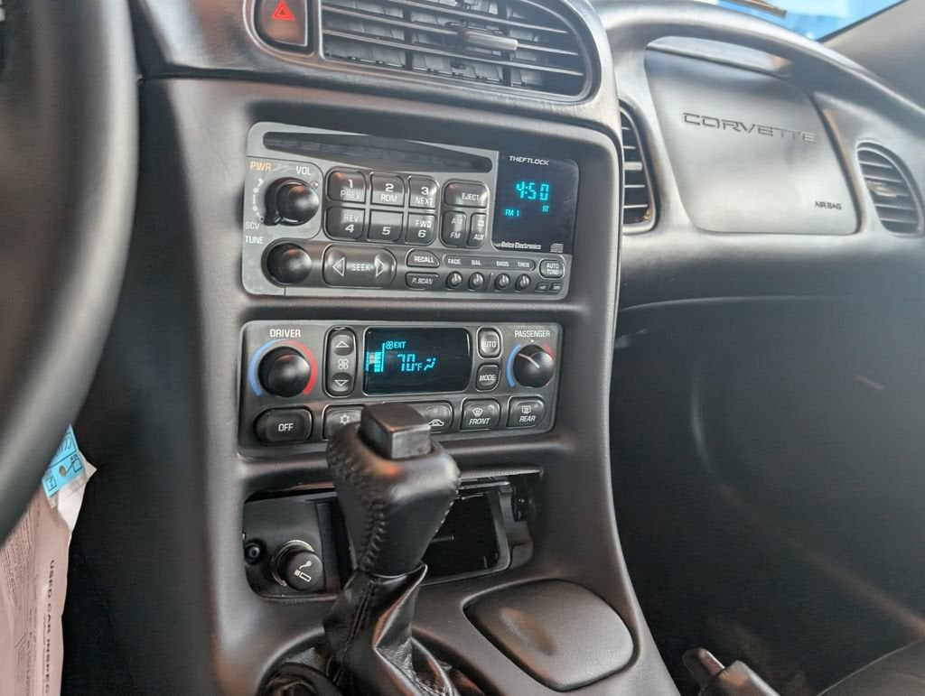 2004 Chevrolet Corvette Base