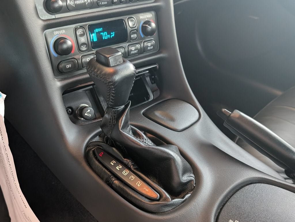 2004 Chevrolet Corvette Base