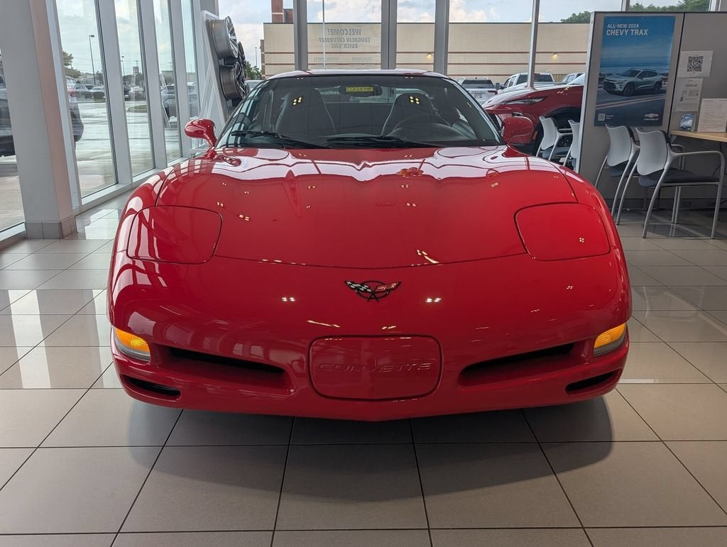 2004 Chevrolet Corvette Base