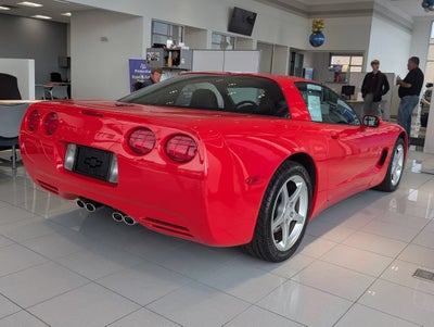 2004 Chevrolet Corvette Base