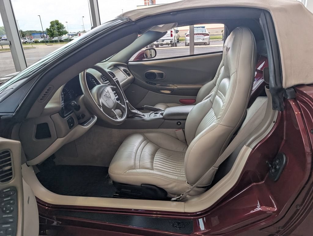 2003 Chevrolet Corvette Base