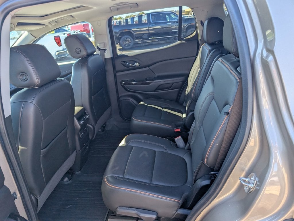2022 GMC Acadia AT4