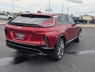 2025 Cadillac LYRIQ Luxury 3