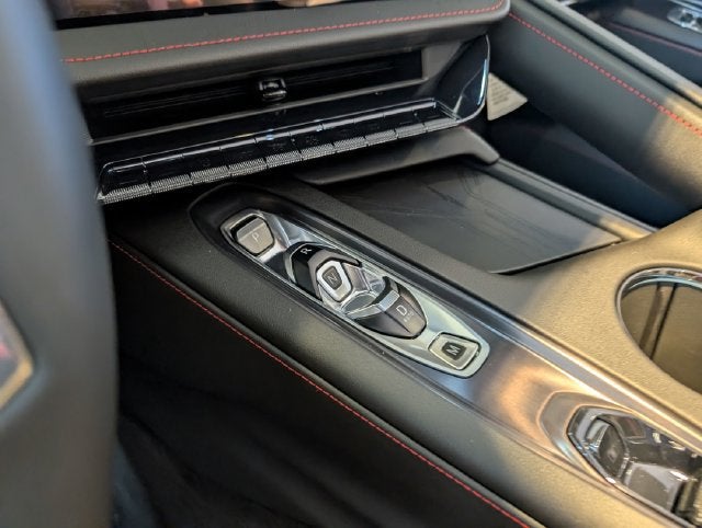 2027 Chevrolet Corvette Stingray 2LT