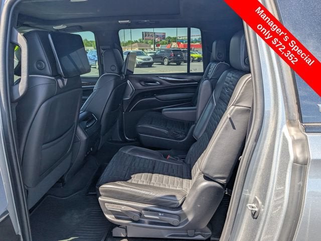 2023 Cadillac Escalade ESV Sport Platinum