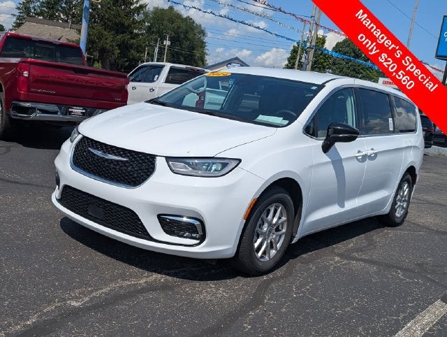 2024 Chrysler Pacifica Touring L