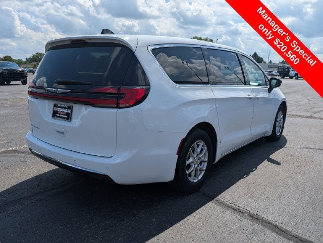 2024 Chrysler Pacifica Touring L