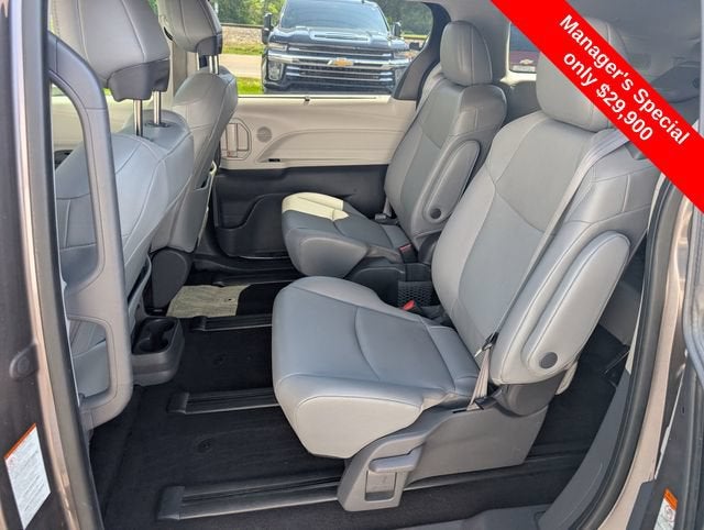 2021 Toyota Sienna XLE