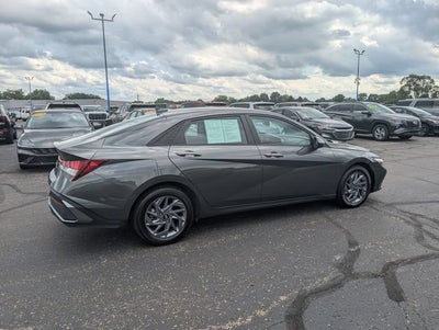 2024 Hyundai Elantra SEL