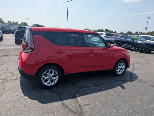2024 Kia Soul LX