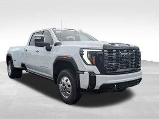 2026 GMC Sierra 3500 HD Denali Ultimate DRW