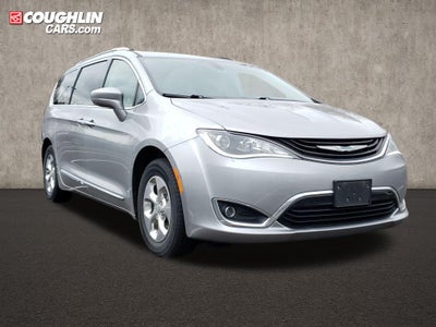 2019 Chrysler Pacifica Hybrid Touring L