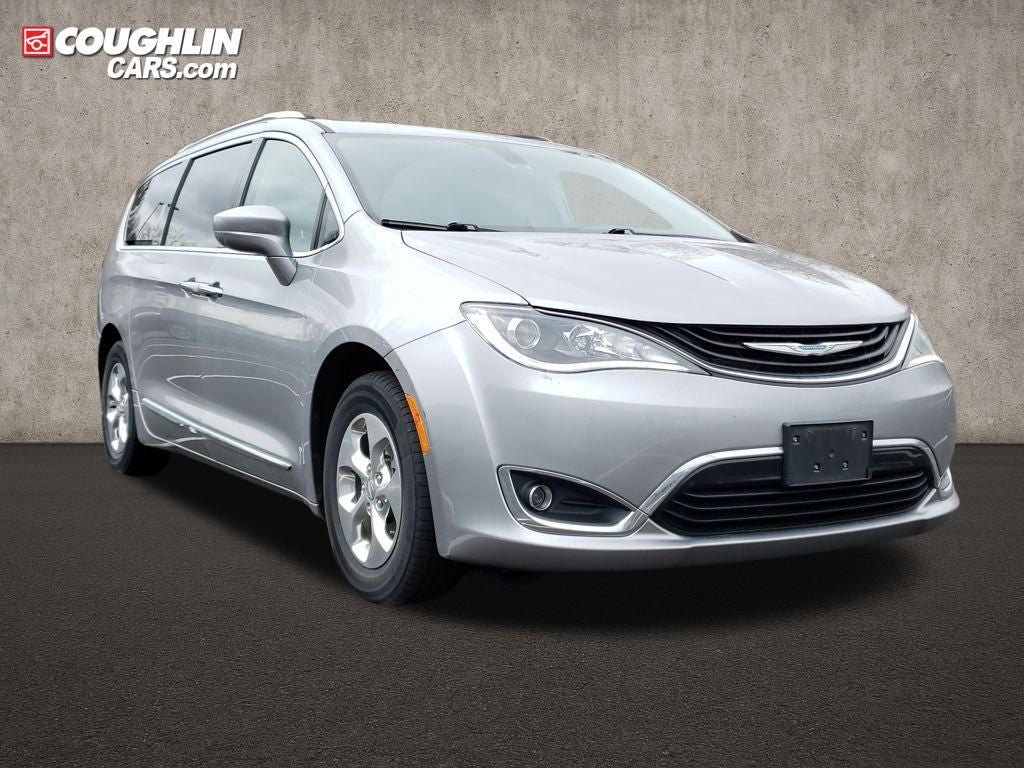2019 Chrysler Pacifica Hybrid Touring L