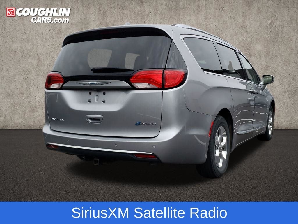 2019 Chrysler Pacifica Hybrid Touring L