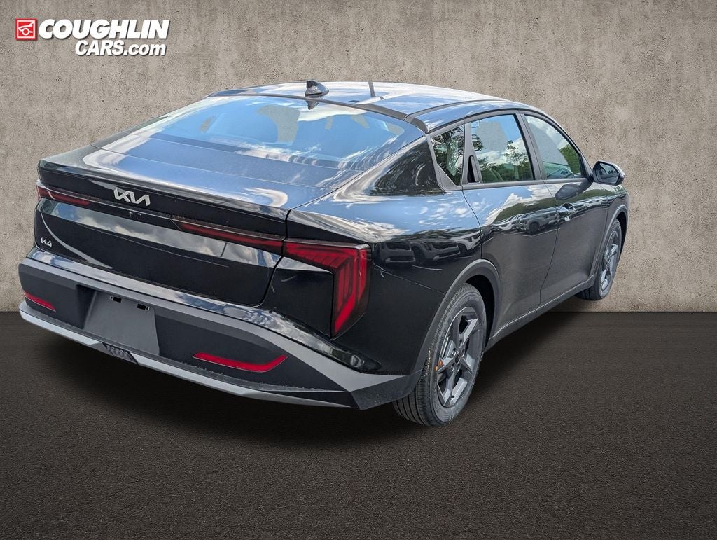 2026 Kia K4 LXS