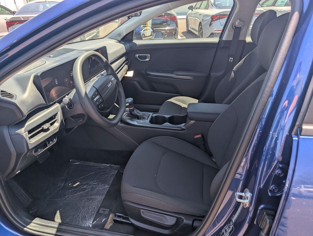 2026 Kia K4 LX
