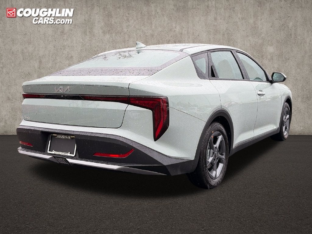 2027 Kia K4 LXS