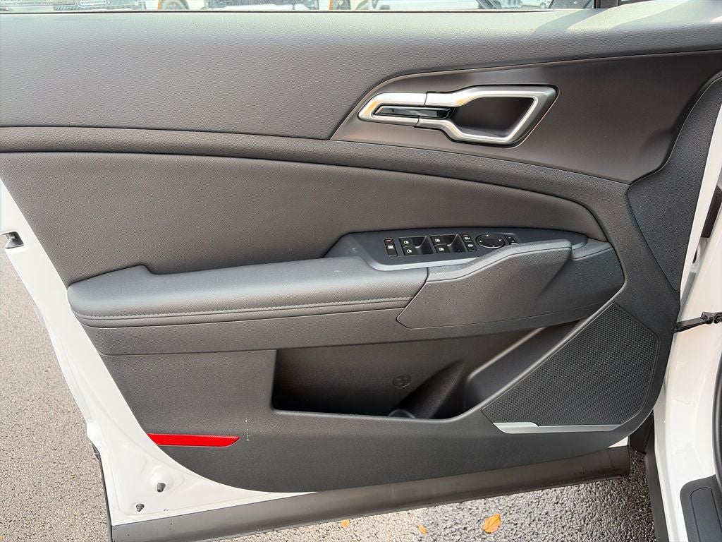 2027 Kia Sportage EX