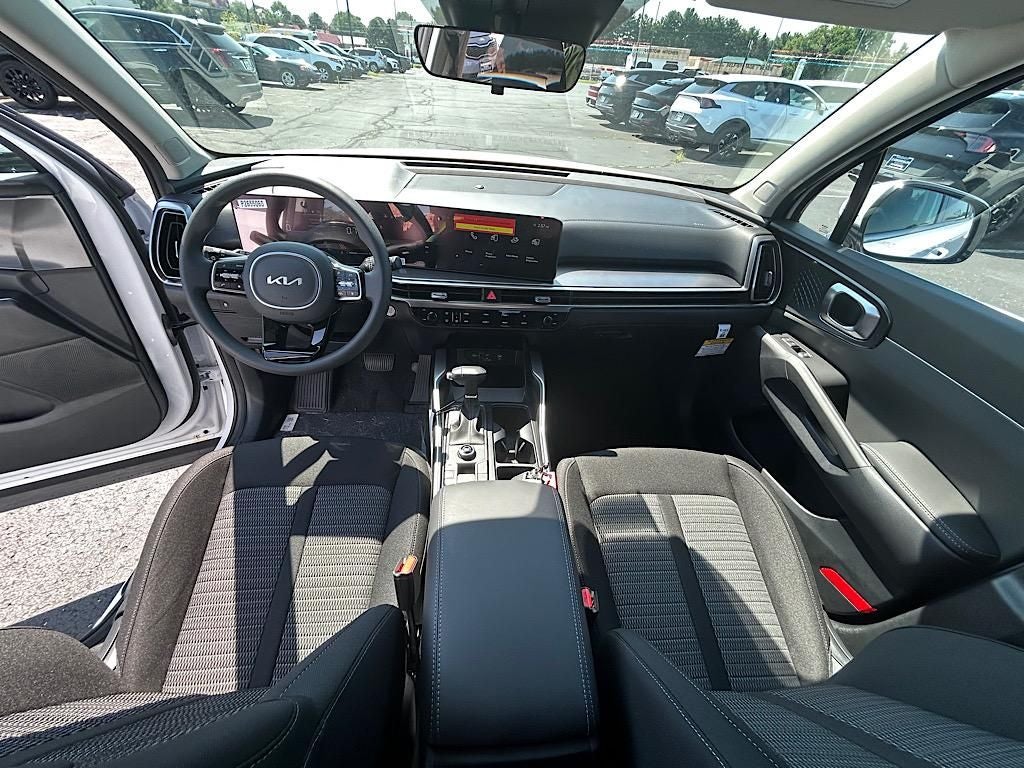 2025 Kia Sorento LX