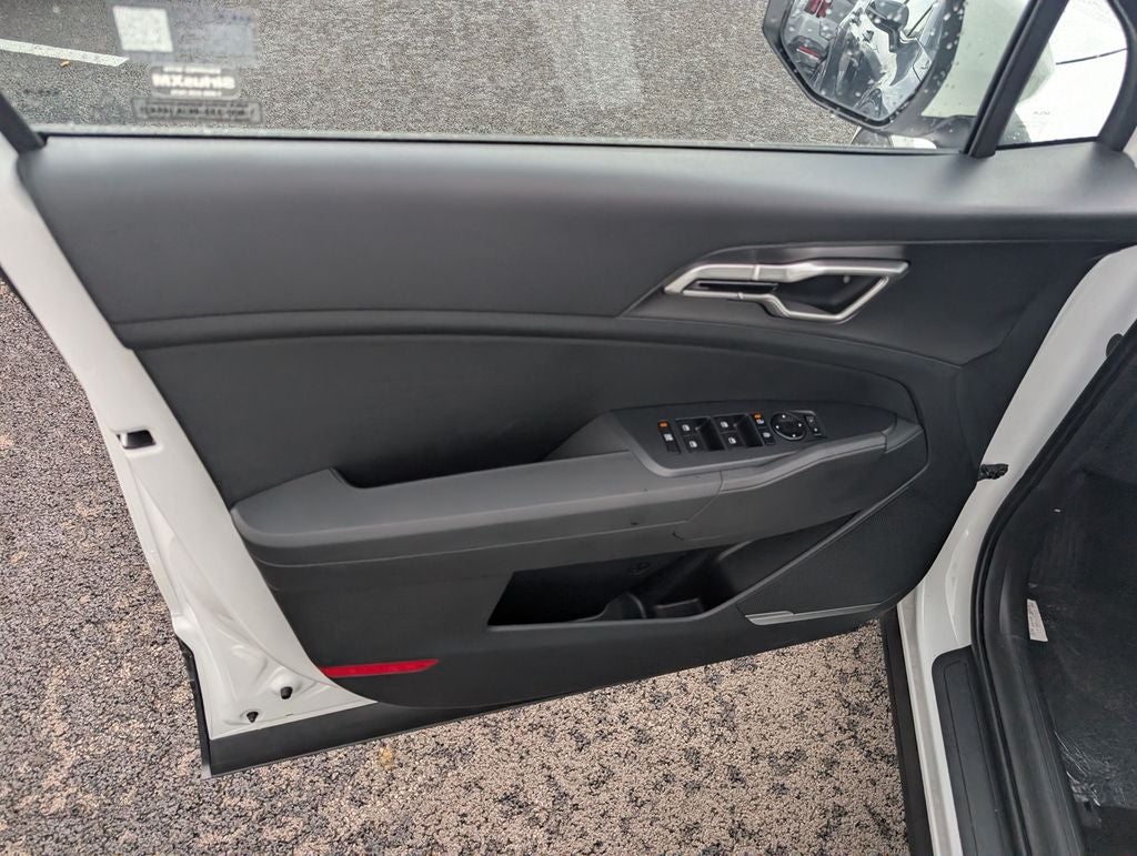 2027 Kia Sportage Hybrid LX