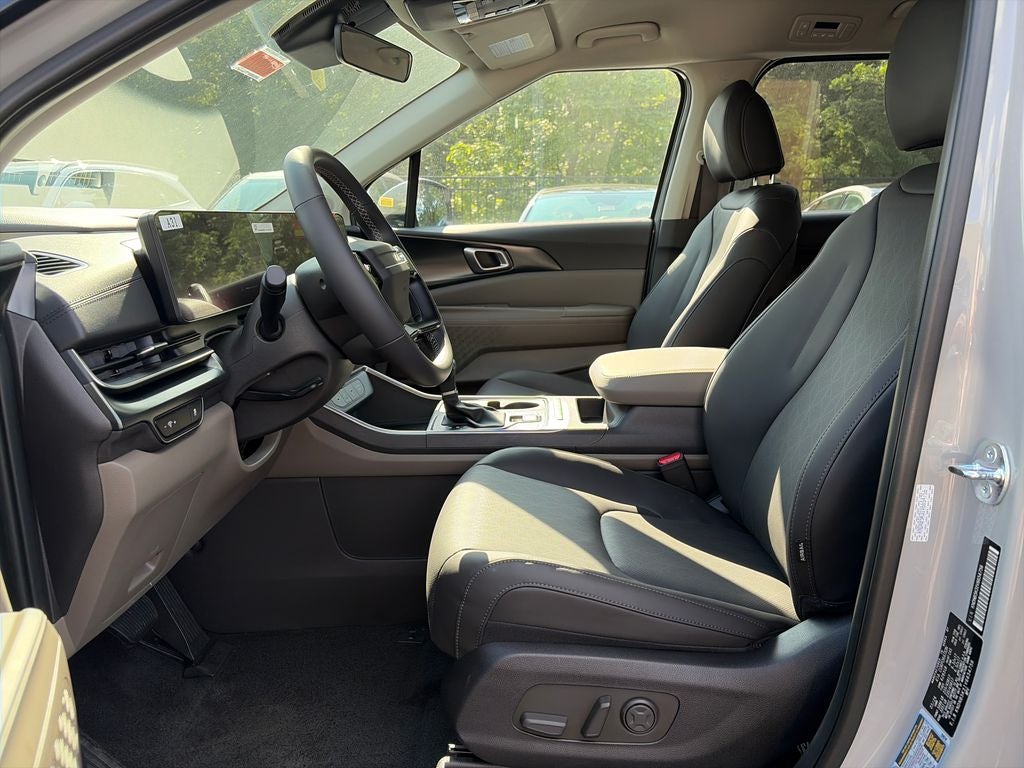 2027 Kia Carnival LXS