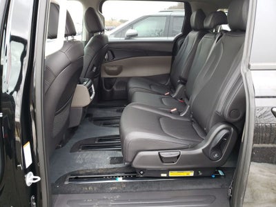 2026 Kia Carnival Base