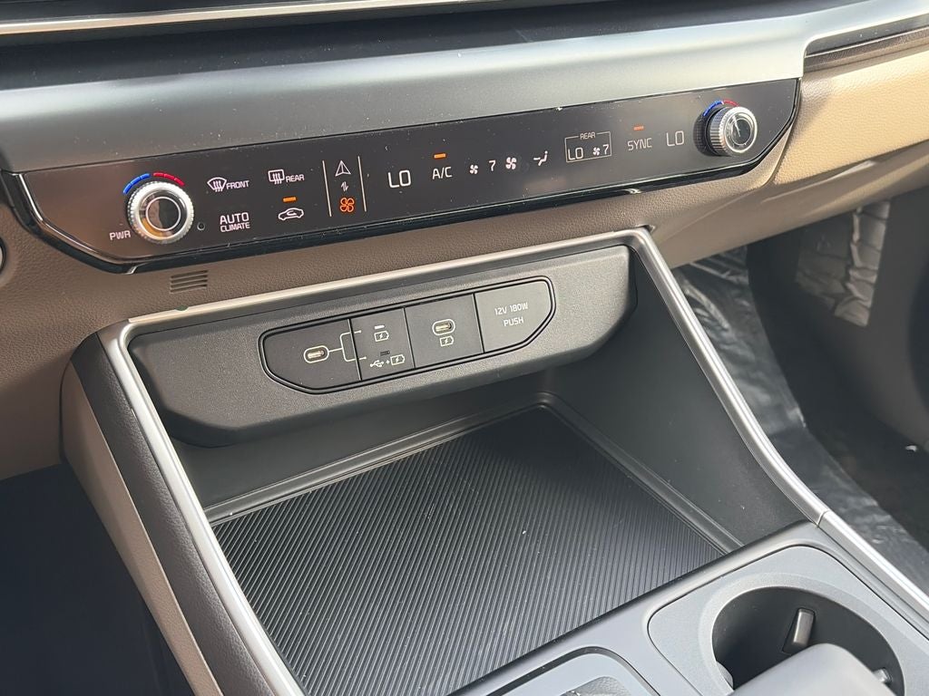 2027 Kia Carnival LXS