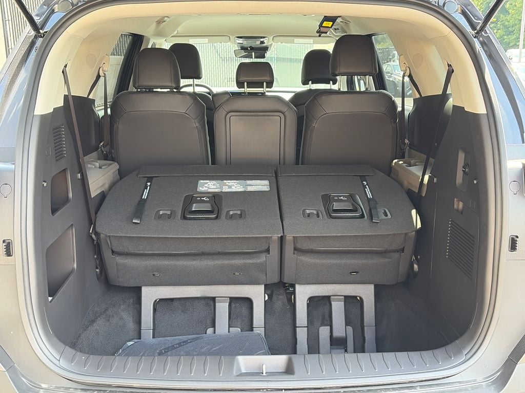 2027 Kia Carnival LXS