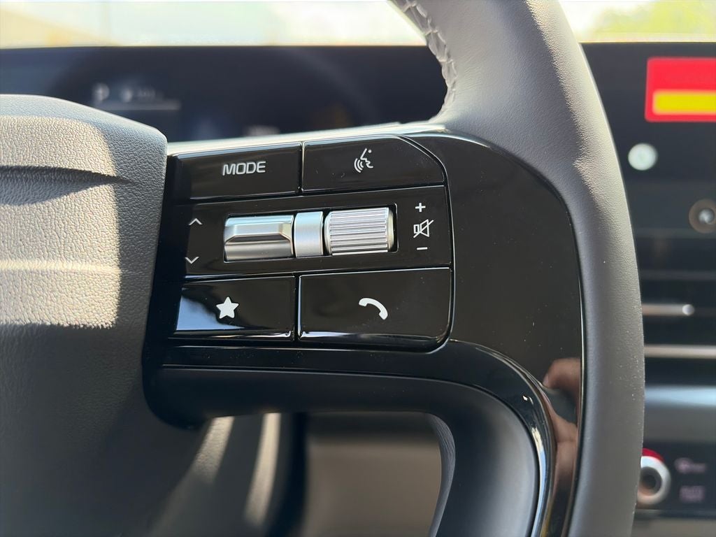 2027 Kia Carnival LXS