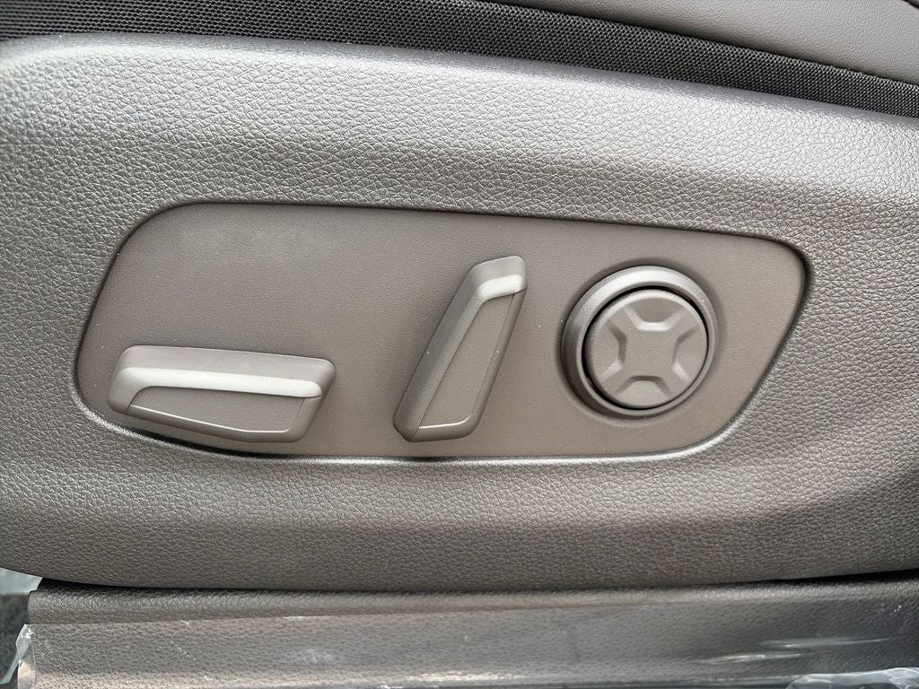 2027 Kia Carnival LXS