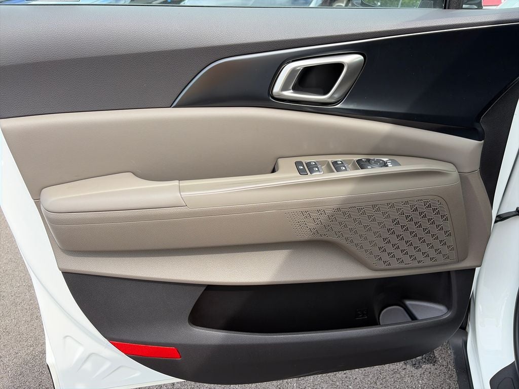 2027 Kia Carnival LXS