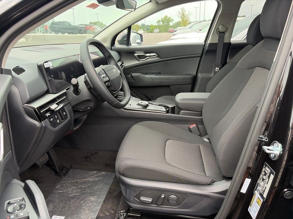 2027 Kia Sportage Hybrid LX