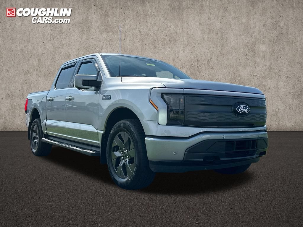 2024 Ford F-150 Lightning LARIAT