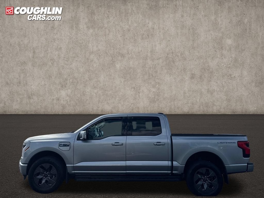 2024 Ford F-150 Lightning LARIAT